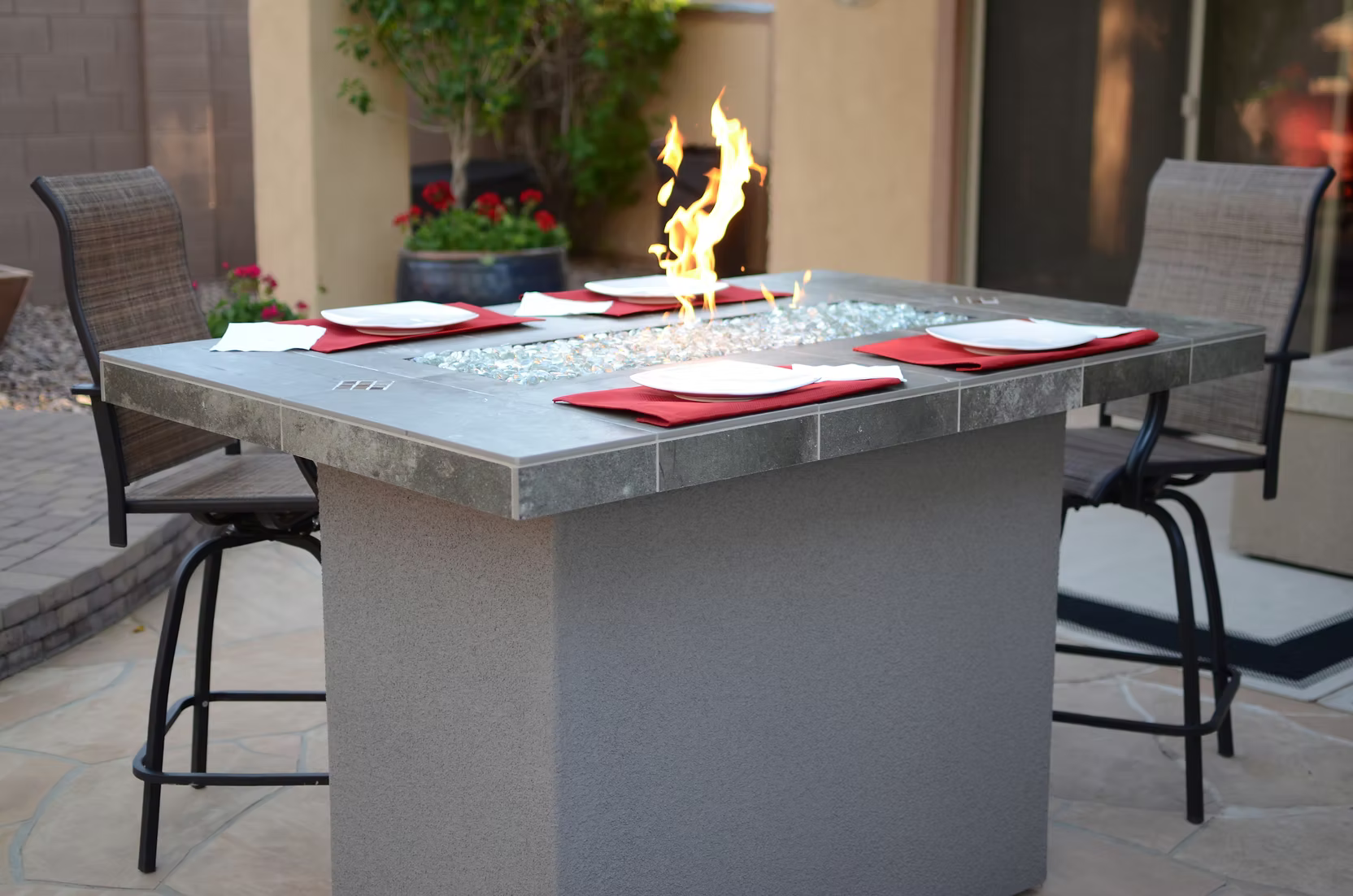 Entertainer Bar Gas Fire Pit Table with Fire Glass
